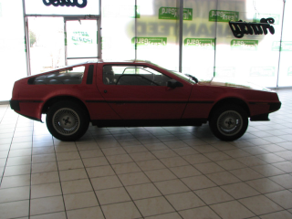 Illustration for article titled For $41,000, Does This 1981 DeLorean DMC-12 Have The Luck Of The Irish?